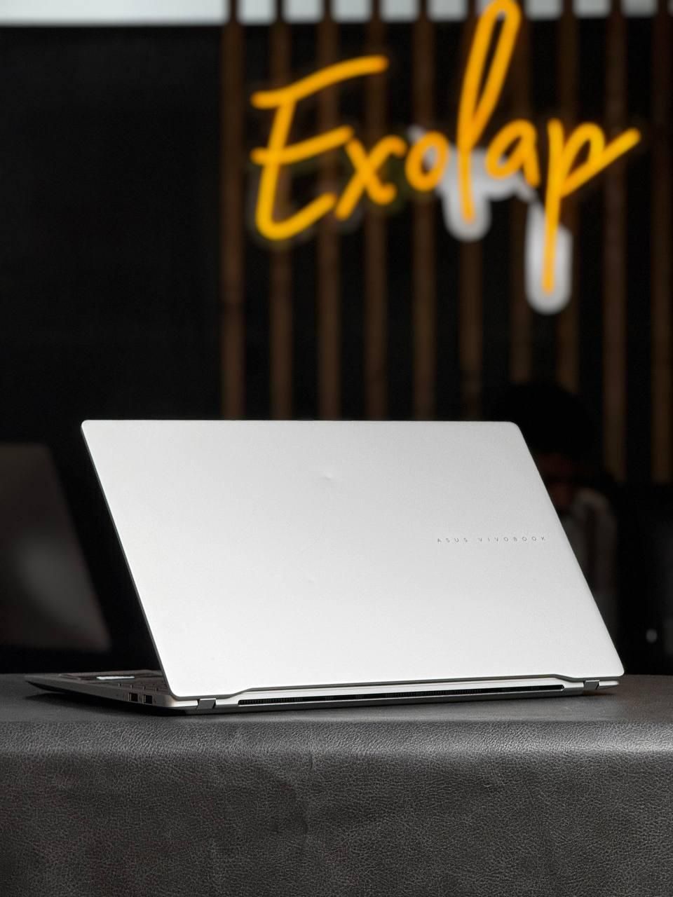لپ تاپ Asus Vivobook با پردازنده  قوی Snapdragon|رایانه همراه|یزد, |دیوار