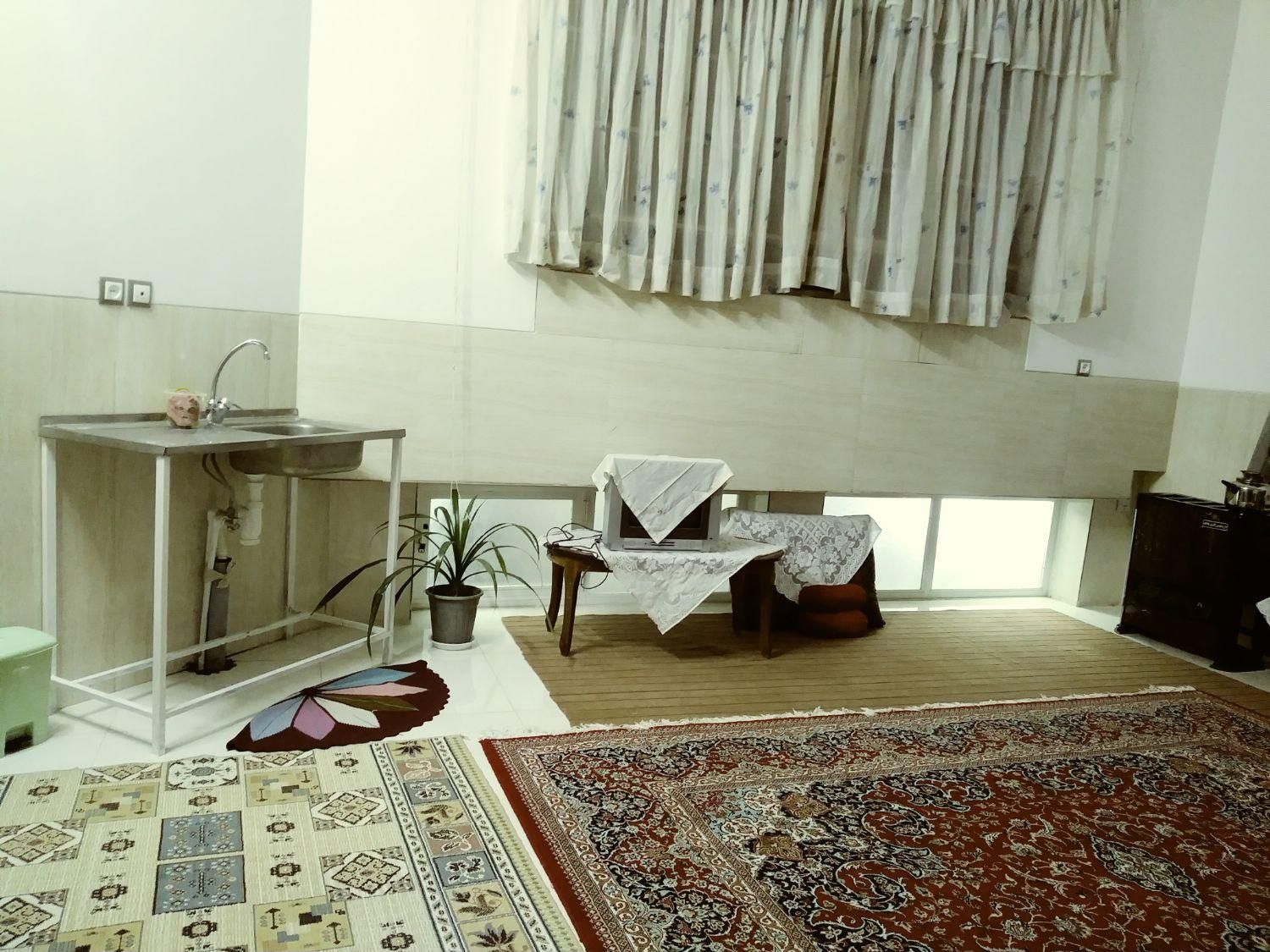 سوییت مرکز شهر|اجارهٔ کوتاه‌مدت آپارتمان و سوئیت|یزد, |دیوار