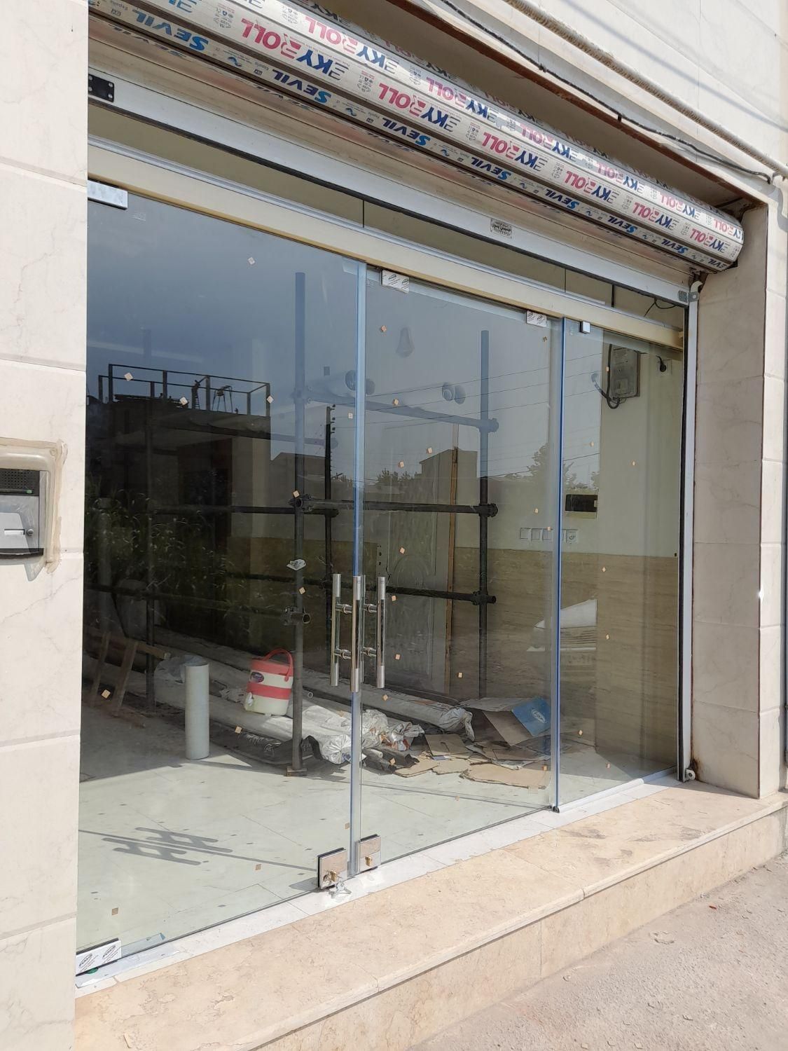 تهیه ونصب شیشه سکوریت|خدمات پیشه و مهارت|رشت, چمارسرا|دیوار