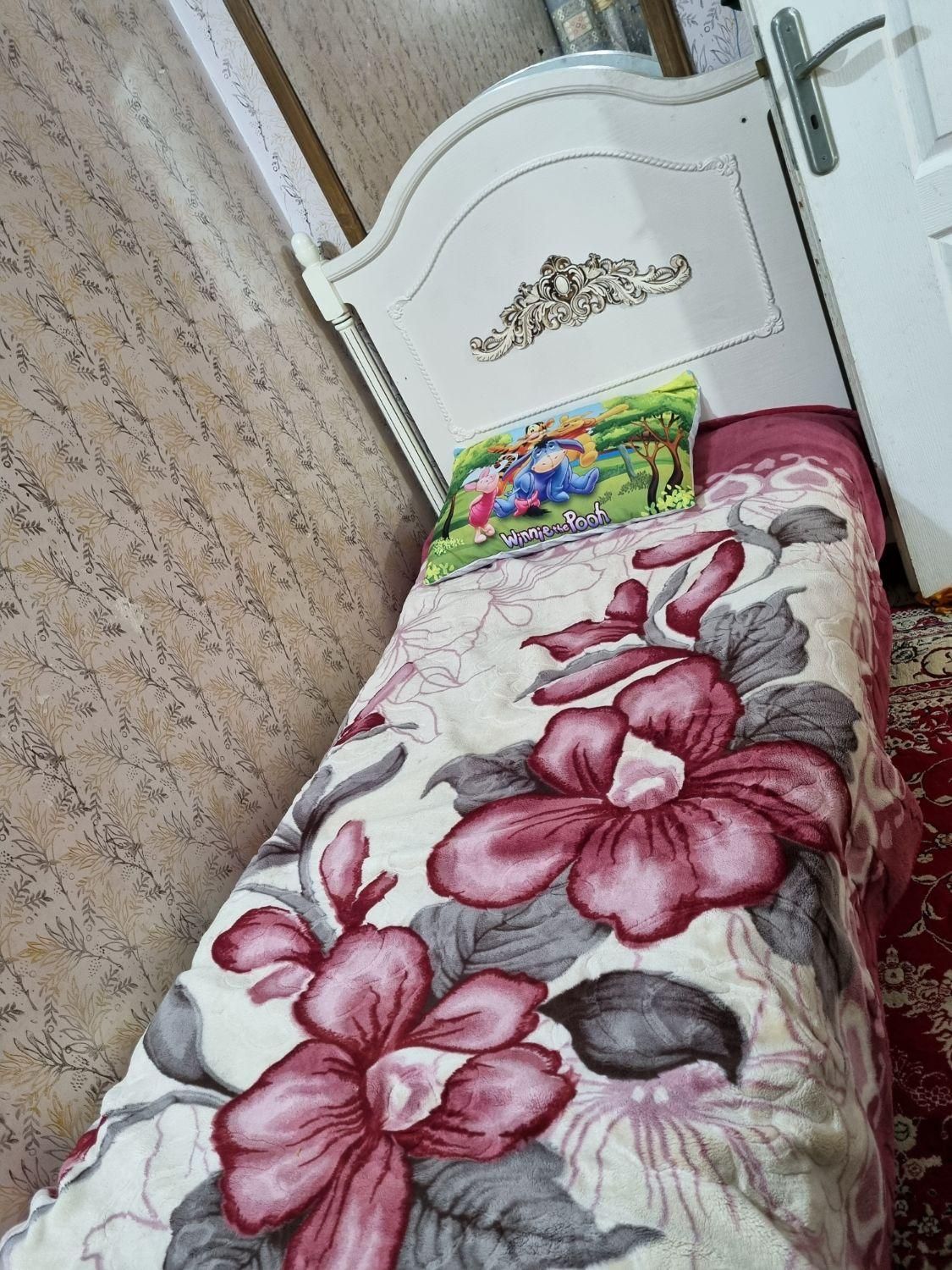 تخت ۱ نفره|تخت و سرویس خواب|چهاردانگه (تهران), |دیوار