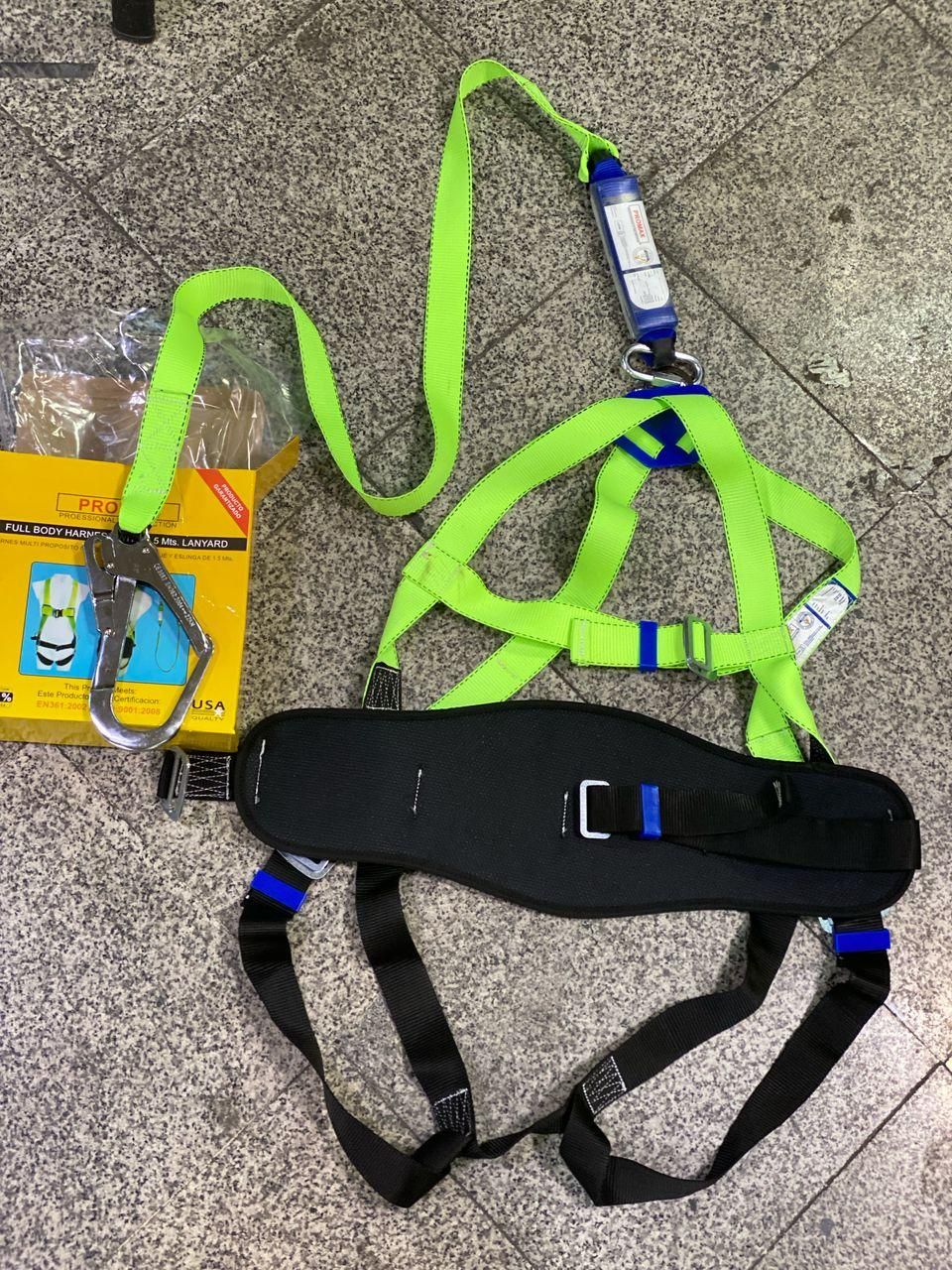 کمربند ایمنی کار در ارتفاع هارنس ایمنی|کیف، کفش، کمربند|تهران, حسنآباد|دیوار