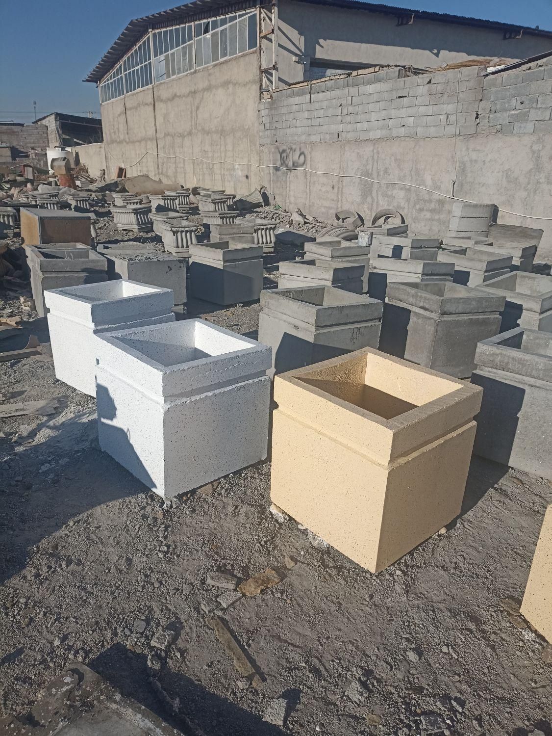 گلدان بتنی بزرگ سنگین مربع نیمکت پارکی|مصالح و تجهیزات ساختمان|تهران, جوانمردان (اندیشه)|دیوار