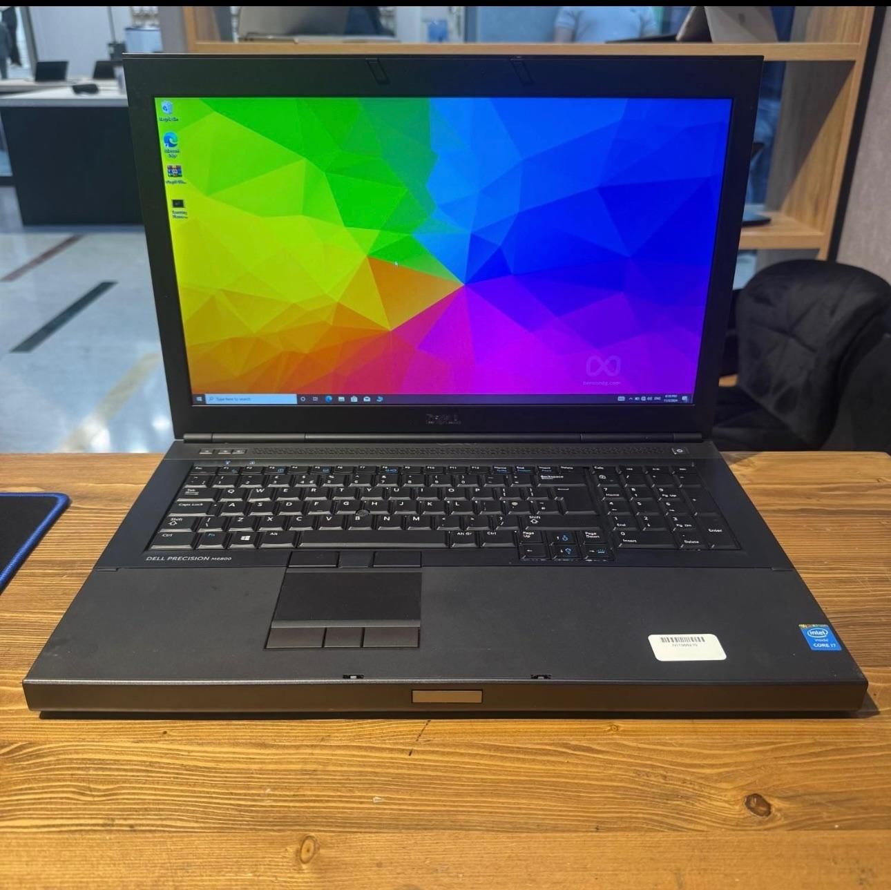 دل M6800 رم۱۶گیگ گرافیک۴ مجزا.i7 هارد۷۵۰گیگ.۱۷اینچ|رایانه همراه|تهران, تجریش|دیوار