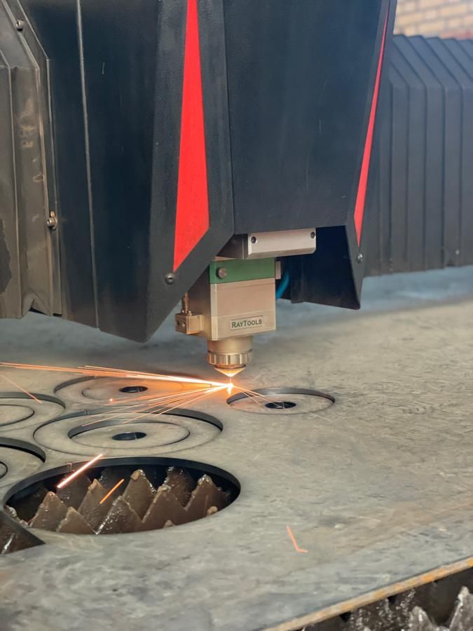 برش لیزر فلزات ۲در۶ اصفهان|خدمات پیشه و مهارت|اصفهان, باغ فدک|دیوار