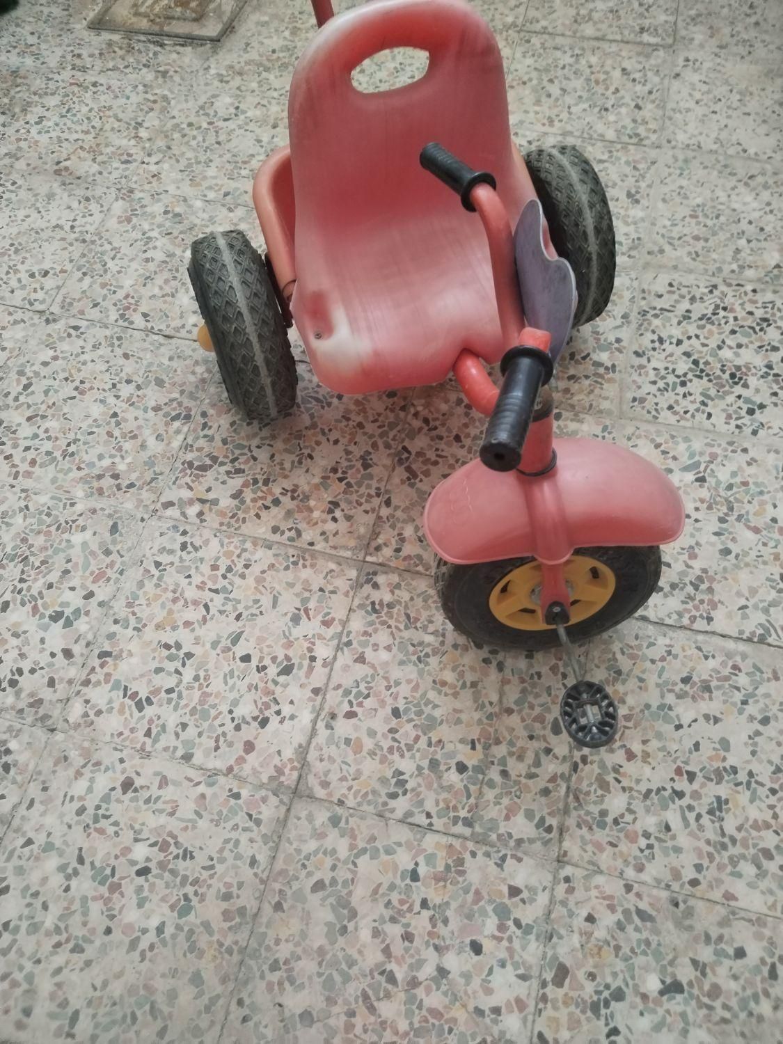 سه چرخه کودک|دوچرخه، اسکیت، اسکوتر|خمینی‌شهر, |دیوار