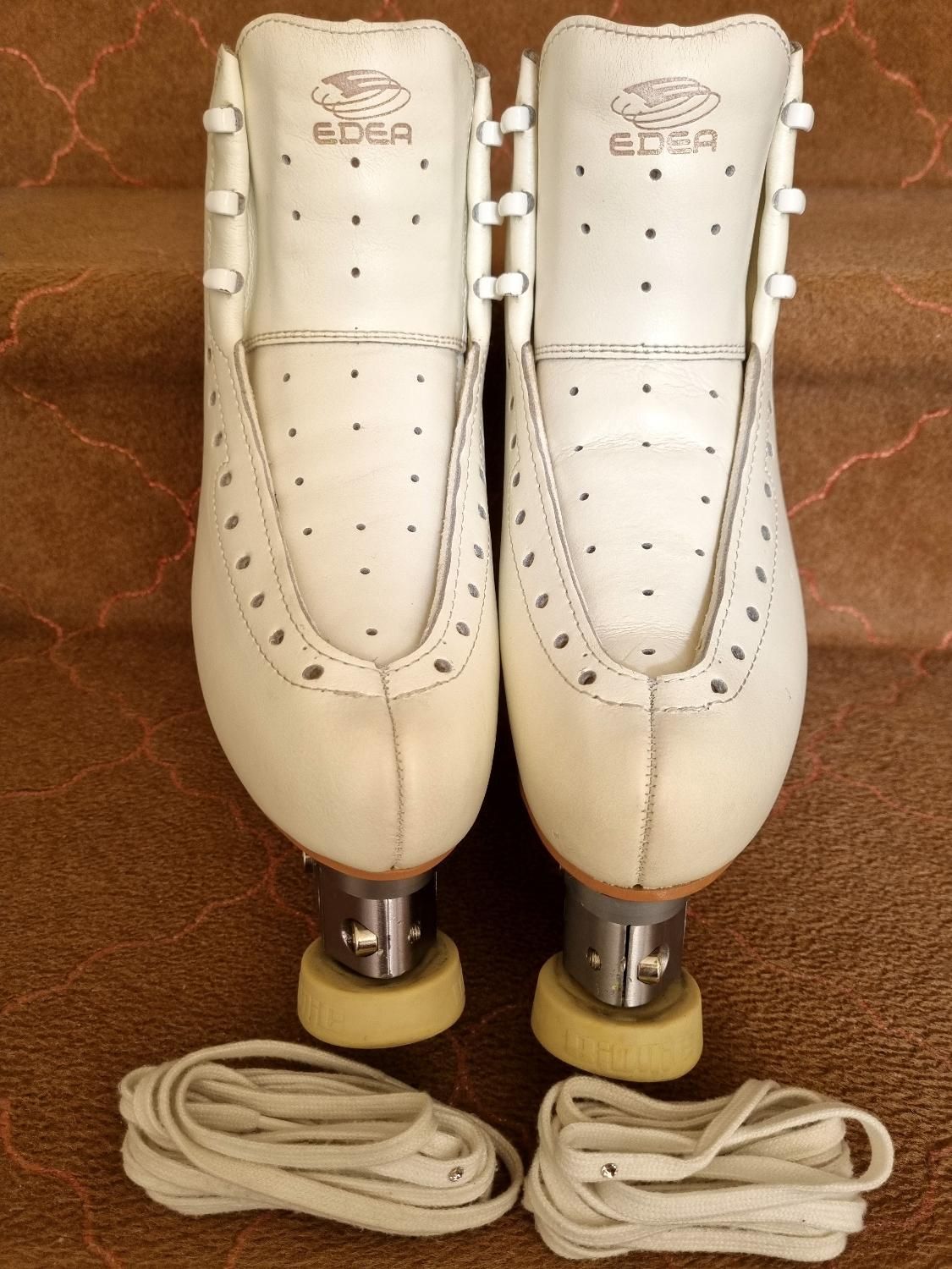 کفش اسکیت نمایشی ایتالیایی ایده‌آ ۳ ستاره|دوچرخه، اسکیت، اسکوتر|شاهین‌شهر, پاسداران|دیوار