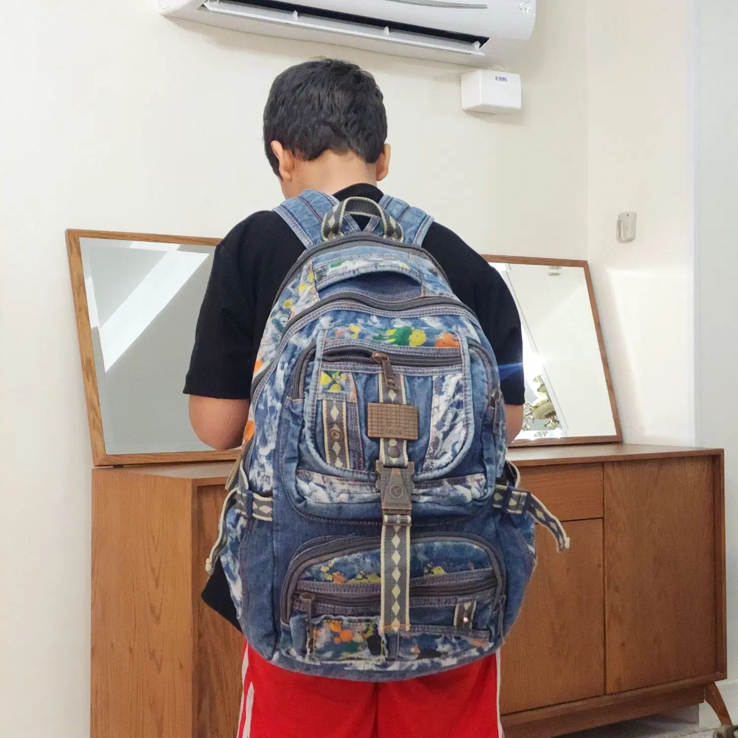 کوله و کیف مدرسه|کیف، کفش، کمربند|کرج, برغان|دیوار