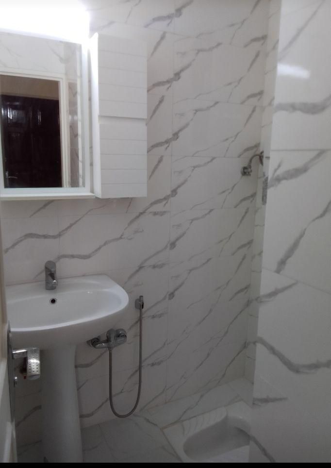 ۱۰۰متر آپارتمان. پاتریس لومومبا