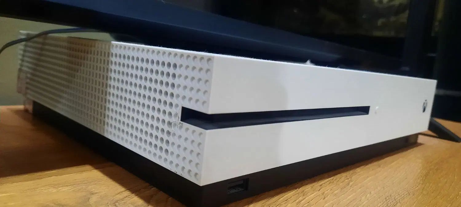 XBox 1 S|کنسول، بازی ویدئویی و آنلاین|تهران, شهر زیبا|دیوار