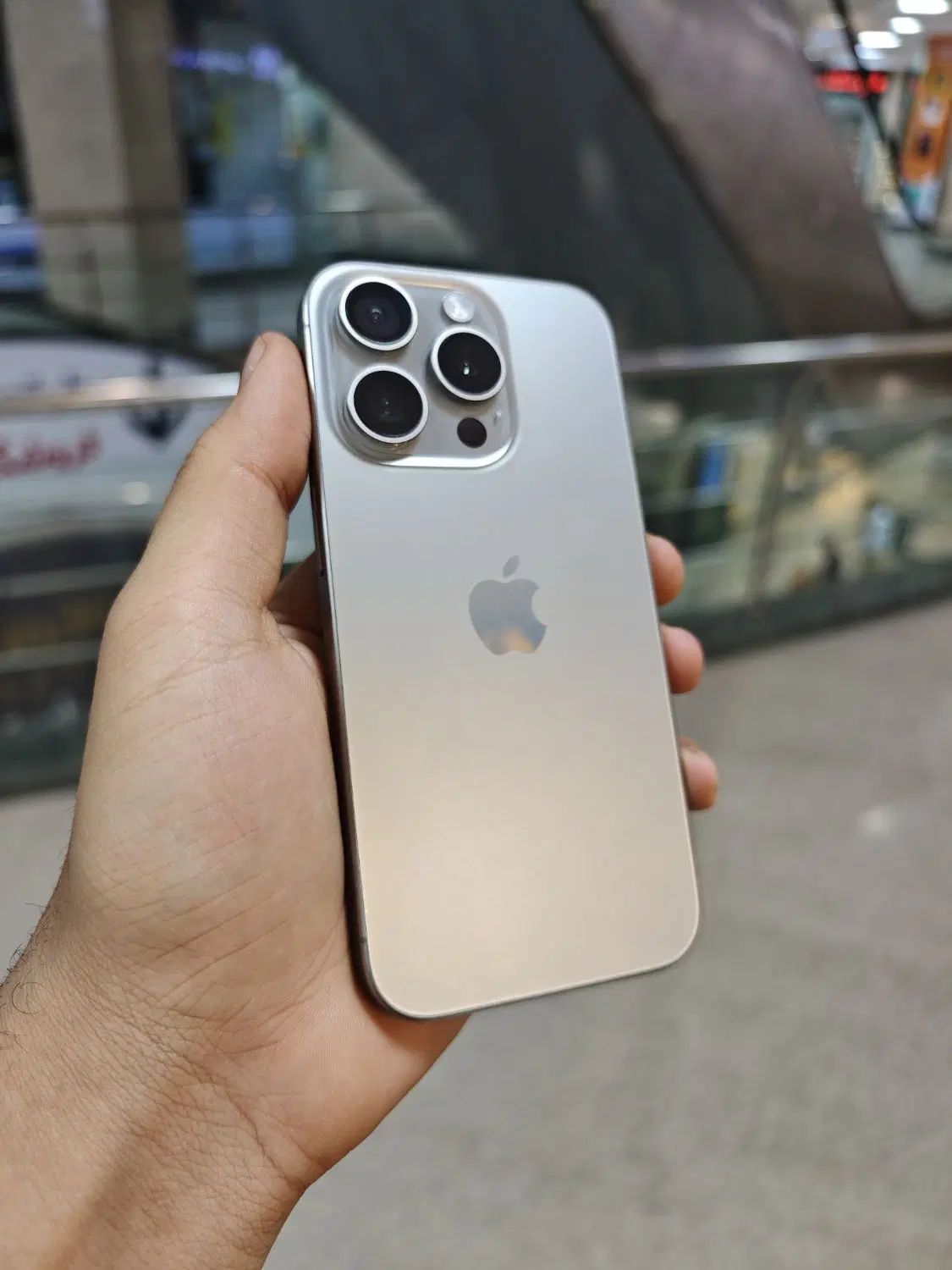 iphone 15 pro بدون ریجستر|موبایل|مشهد, سعد آباد|دیوار
