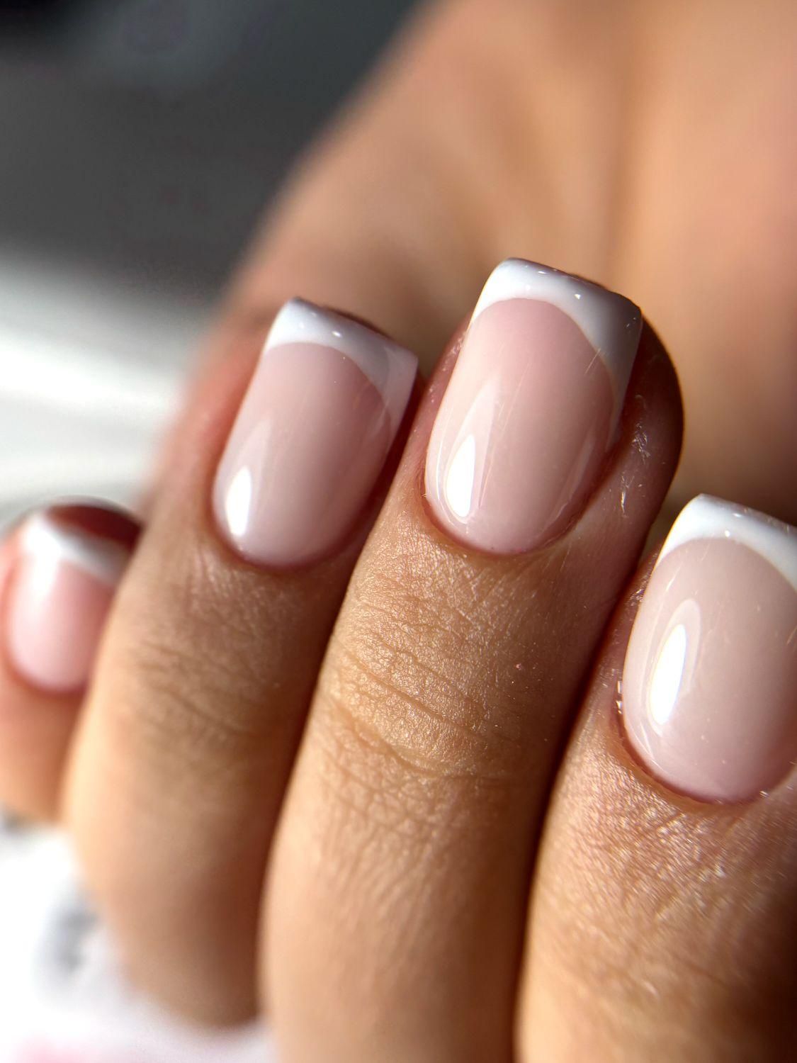 تخفیف کاشت و ترمیم ناخن|خدمات آرایشگری و زیبایی|رشت, گلزاران|دیوار