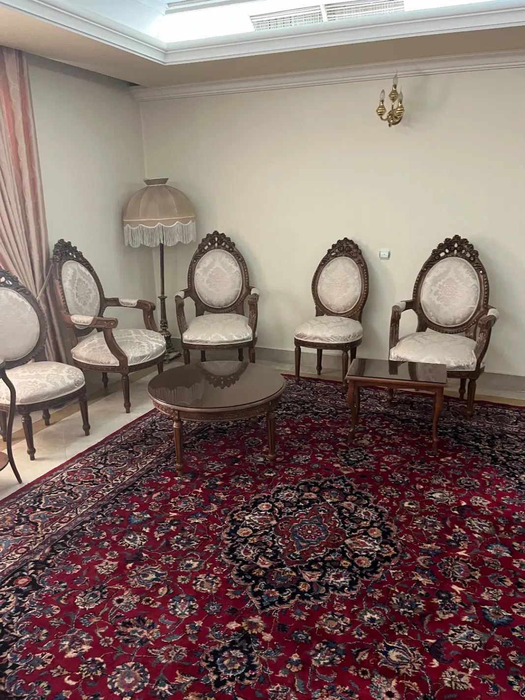 مبل دقت و فرش|مبلمان خانگی و میز عسلی|مشهد, سجاد شهر|دیوار