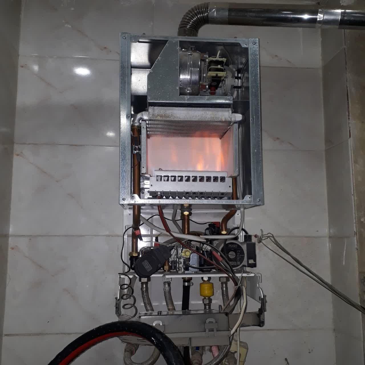 تعمیرات تخصصی انواع آبگرمکن  دیواری و پکیج در محل|خدمات پیشه و مهارت|دزفول, |دیوار