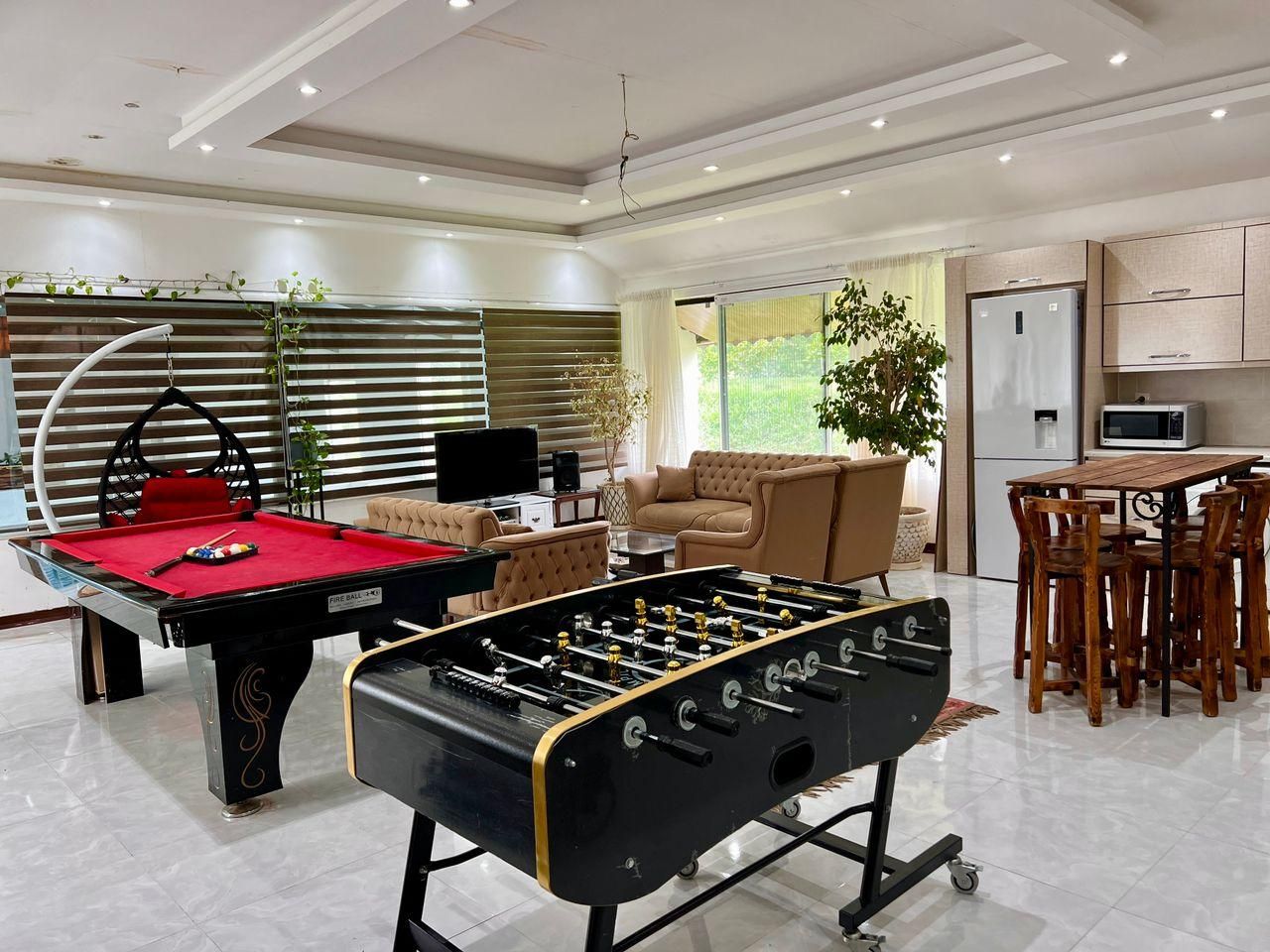 اجاره ویلا استخردار جنگلی با با استخر و جکوزی|اجارهٔ کوتاه‌مدت ویلا و باغ|رشت, استادسرا|دیوار