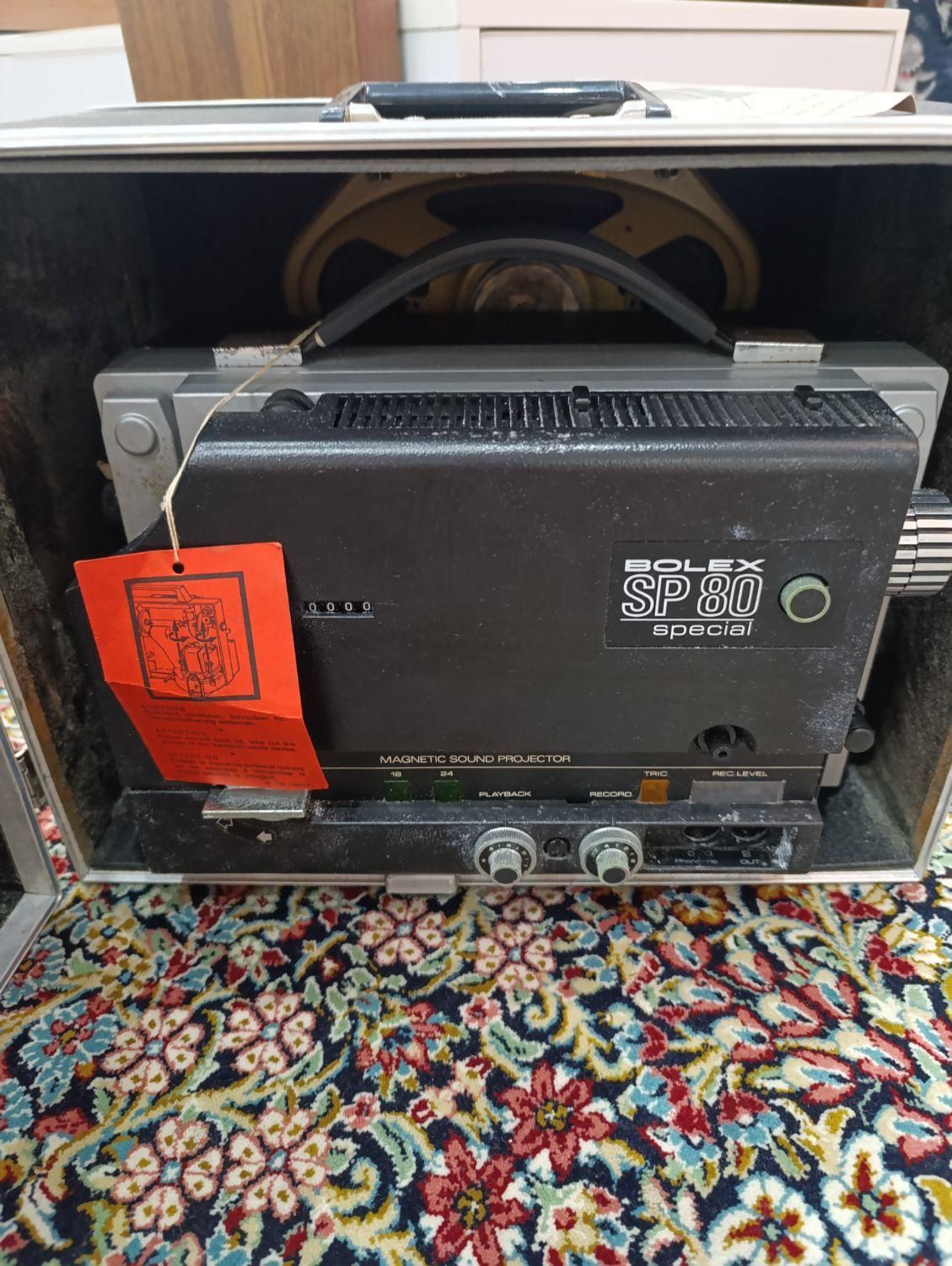 دستگاه آپارات همراه یک دستگاه پروژکتور اسلاید|کلکسیون اشیاء عتیقه|تهران, شهرک دریا|دیوار