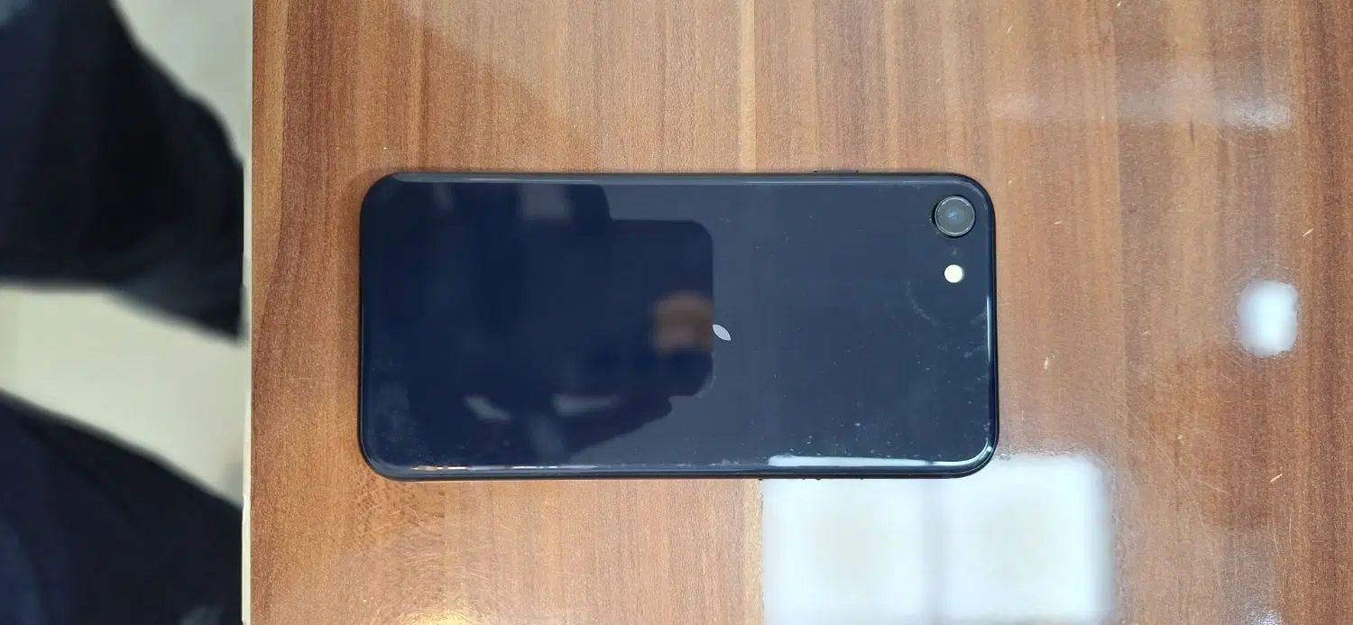 اپل iPhone SE (2022) با حافظهٔ ۱۲۸ گیگابایت|موبایل|کرمانشاه, |دیوار