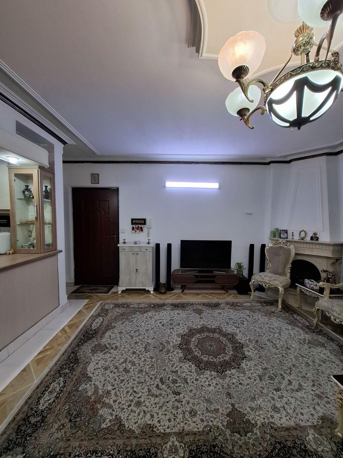 آپارتمان 67 متری / قرچک/ طلائیه / اول / پارکینگ|فروش آپارتمان|قرچک, شهرک طلائیه|دیوار