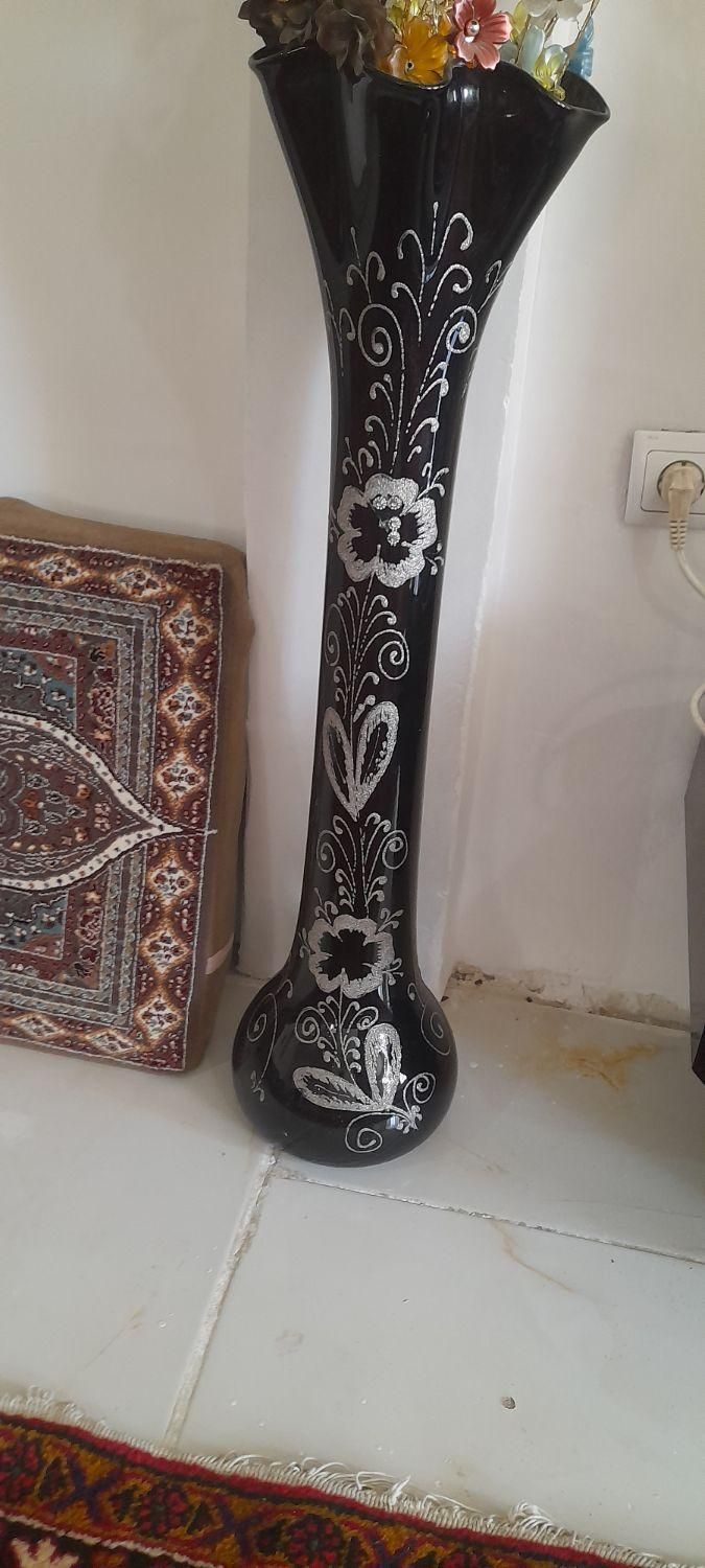 یک عدد گلدان باگل|گل مصنوعی|شهریار, |دیوار