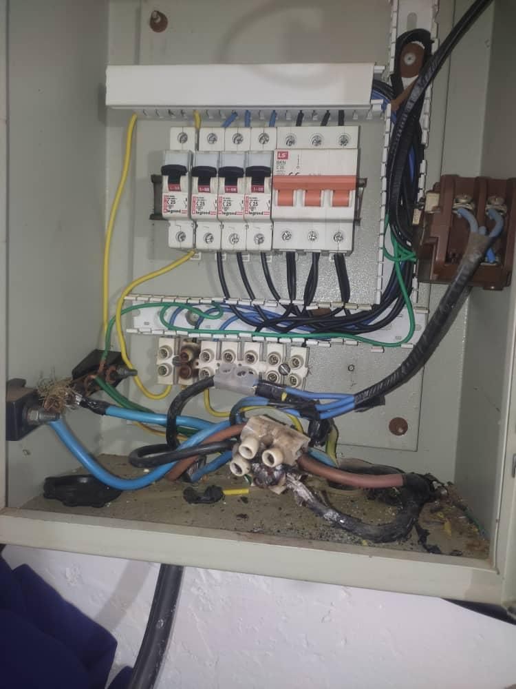 تعمیرات تاسیسات ساختمانی اب و برق پمپ وتانکر|خدمات پیشه و مهارت|آبسرد, |دیوار