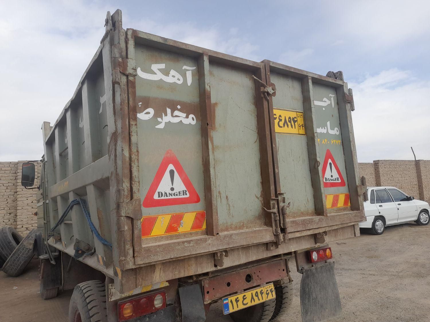 حمل بار با خاور کمپرسی درب عقب دوکاره وسط بازشو|خدمات حمل و نقل|اردکان, |دیوار