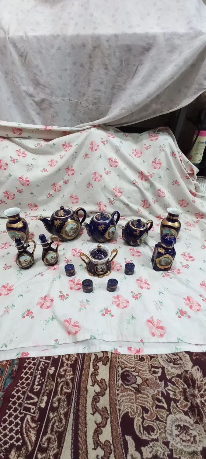 چینی سورمه ای طلاکوب|ظروف سرو و پذیرایی|اصفهان, کارلادان|دیوار