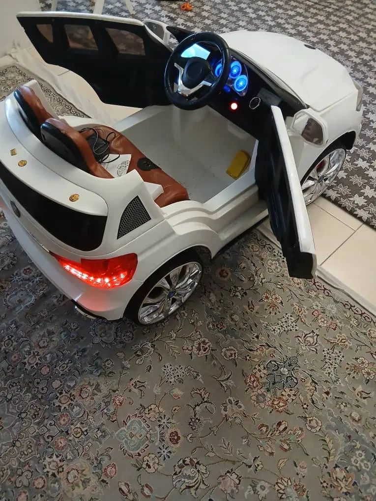 ماشین شارژی شاسی بلند مدل BMWمانیتوردار|اسباب‌‌بازی|تهران, نعمت‌آباد|دیوار