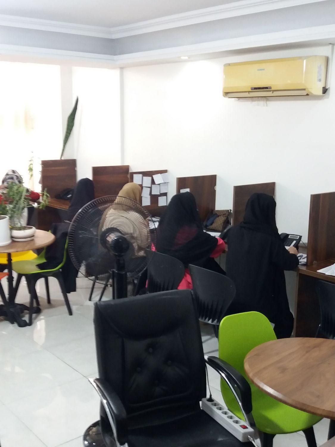 استخدام منشی،تلفنی،پاره وقت|استخدام اداری و مدیریت|تهران, تهرانپارس غربی|دیوار