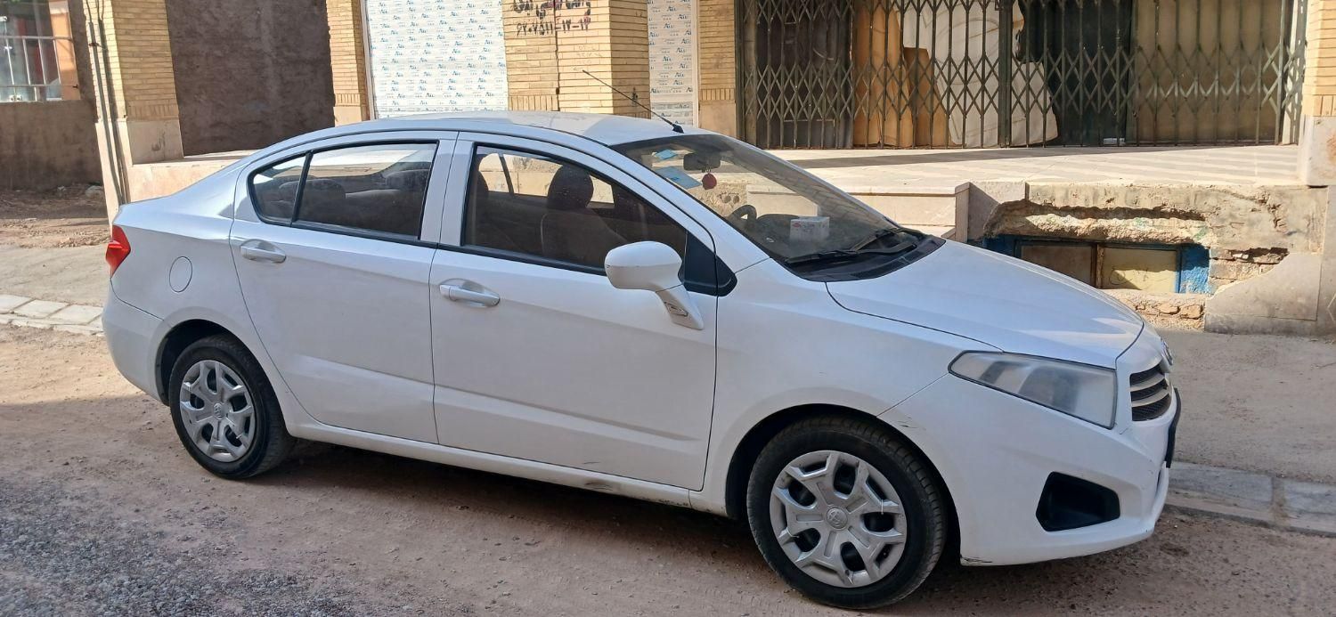 برلیانس H230 دنده‌ای، مدل ۱۳۹۵|خودرو سواری و وانت|شیراز, شهرک گلستان|دیوار