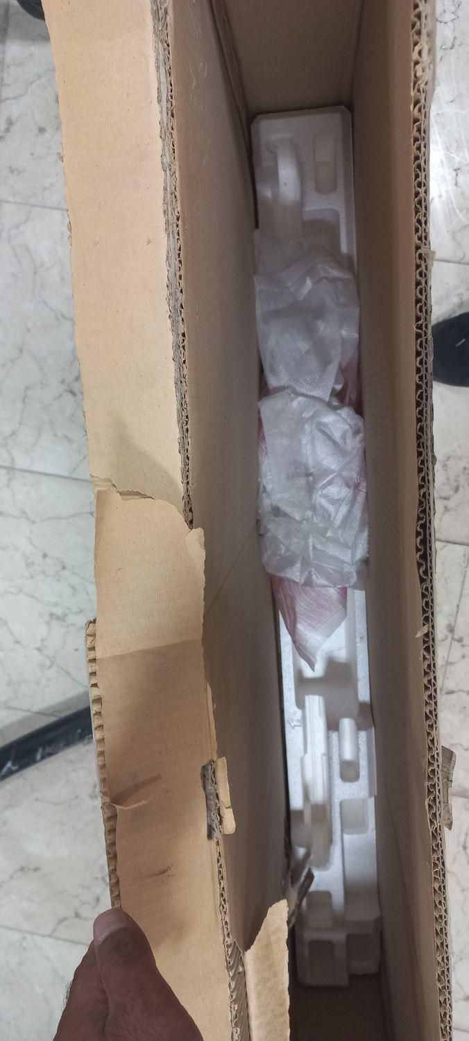 کارتن ال ای دی سامسونگ 40|تلویزیون و پروژکتور|اصفهان, باغ فدک|دیوار