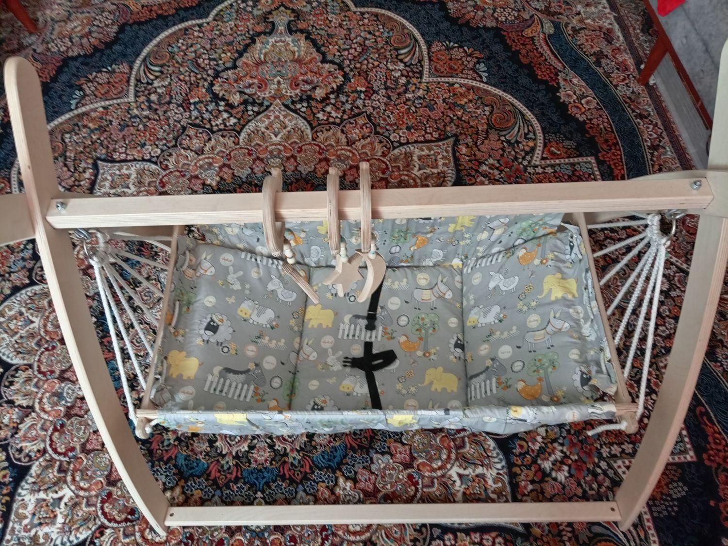 گهواره کودک نو|اسباب و اثاث بچه|آبیک, |دیوار
