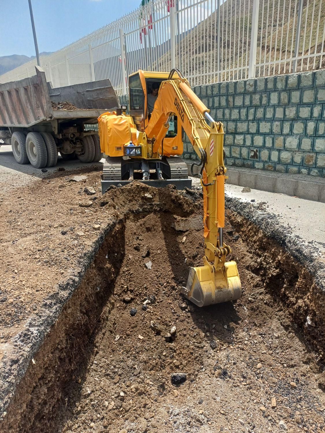 اجاره مینی بیل و بابکت و بیل مکانیکی|خدمات حمل و نقل|فردیس, خیام شرقی|دیوار