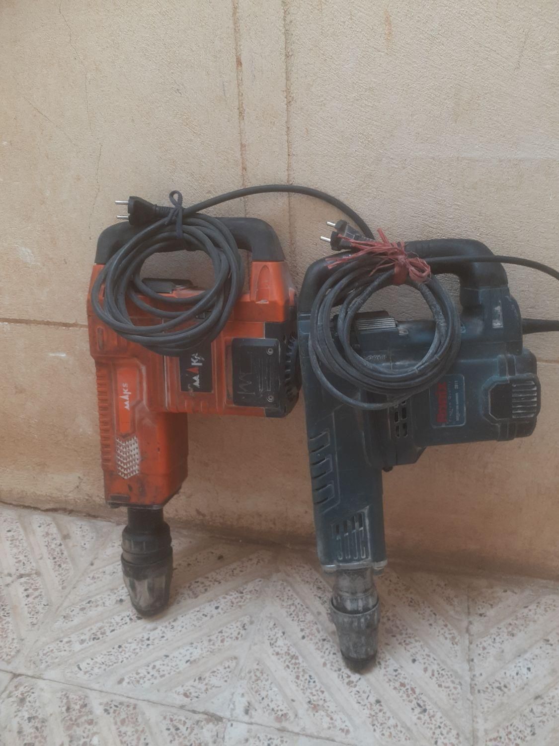 بتن کنی تخریب ساختمان کلی وجزیی|خدمات پیشه و مهارت|تبریز, |دیوار