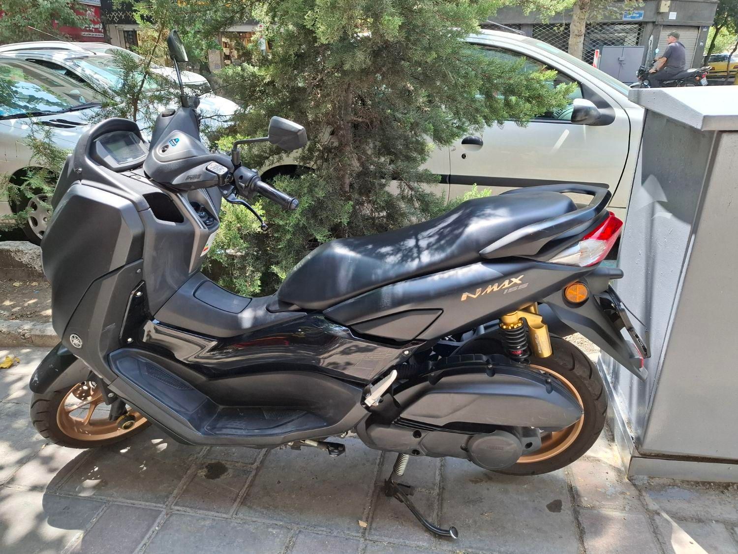 n.max402|موتورسیکلت|تهران, مرزداران|دیوار