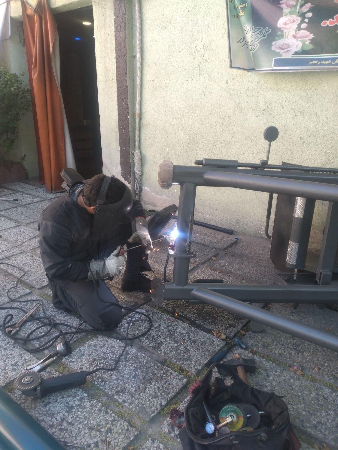 جوشکاری سیار با ملاحظه و خوش قول|خدمات پیشه و مهارت|یزد, |دیوار