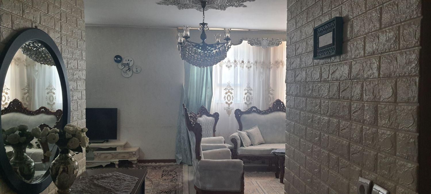 آپارتمان سه نبش دوخواب بدون پرتی و قناسی|فروش آپارتمان|قم, صفاشهر|دیوار
