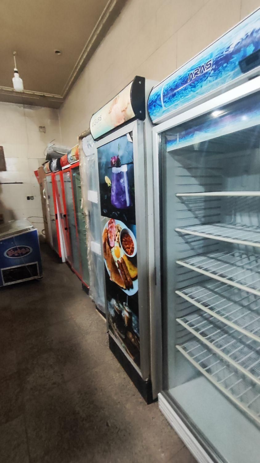 فروش انواع یخچال فریزر صنعتی ویترینی|فروشگاه و مغازه|اصفهان, فردوان|دیوار