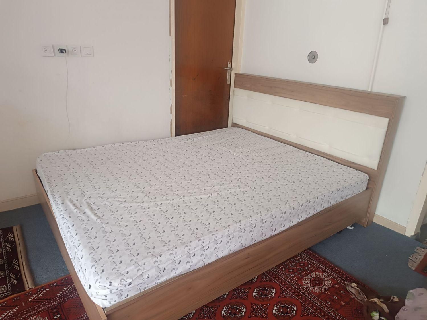 سرویس خواب|تخت و سرویس خواب|گنبد کاووس, |دیوار