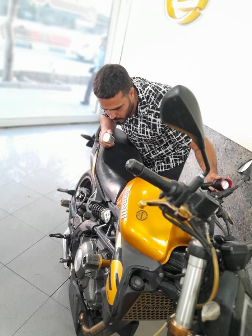 کارشناس خودرو تشخیص رنگ سیارفنی بدنه درمحل موتور|خدمات موتور و ماشین|تهران, یوسفآباد|دیوار