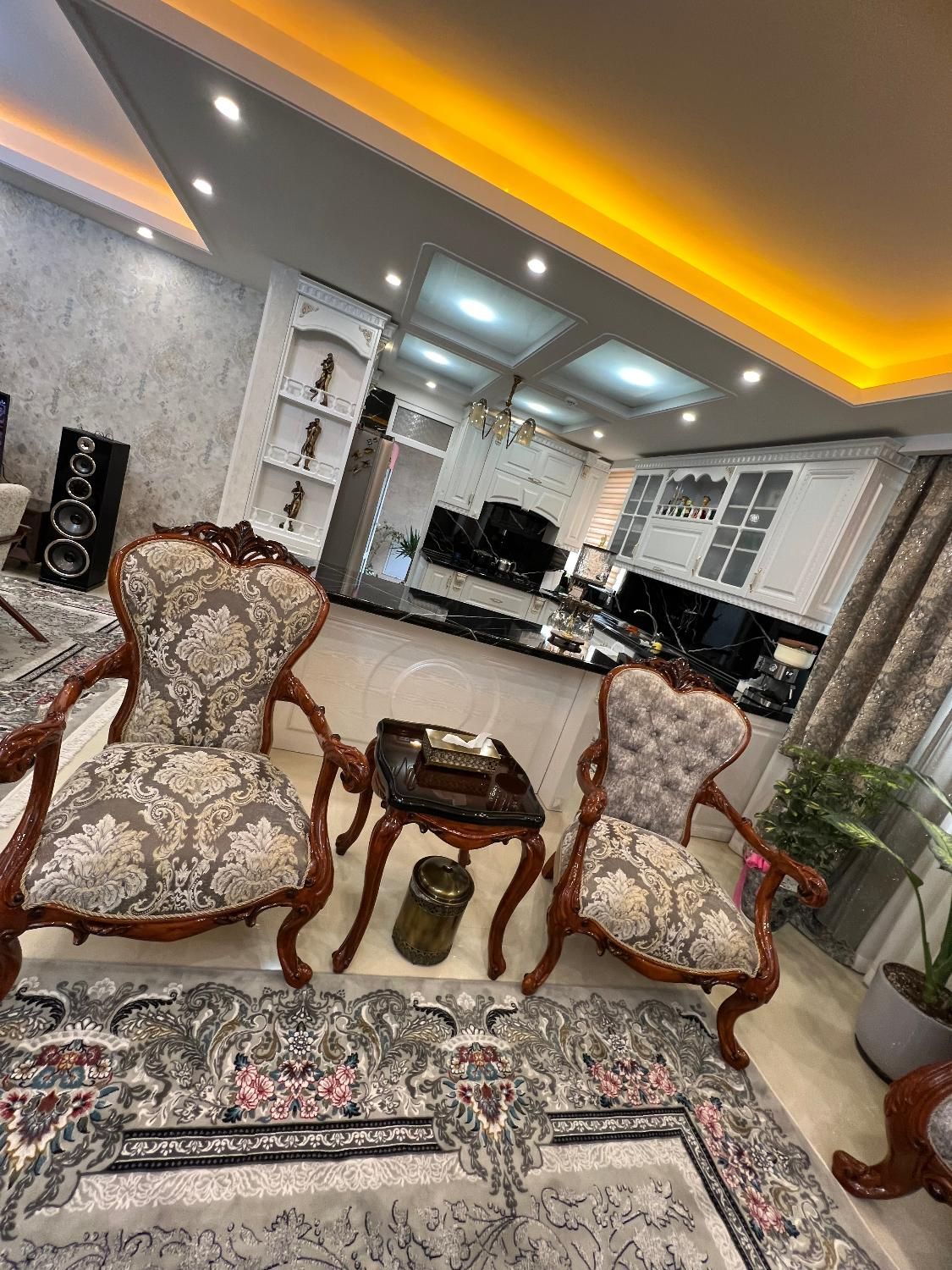 روبرو کوچه ی قضایی   متمایز****شیکه تکه|فروش آپارتمان|ری, سرتخت|دیوار