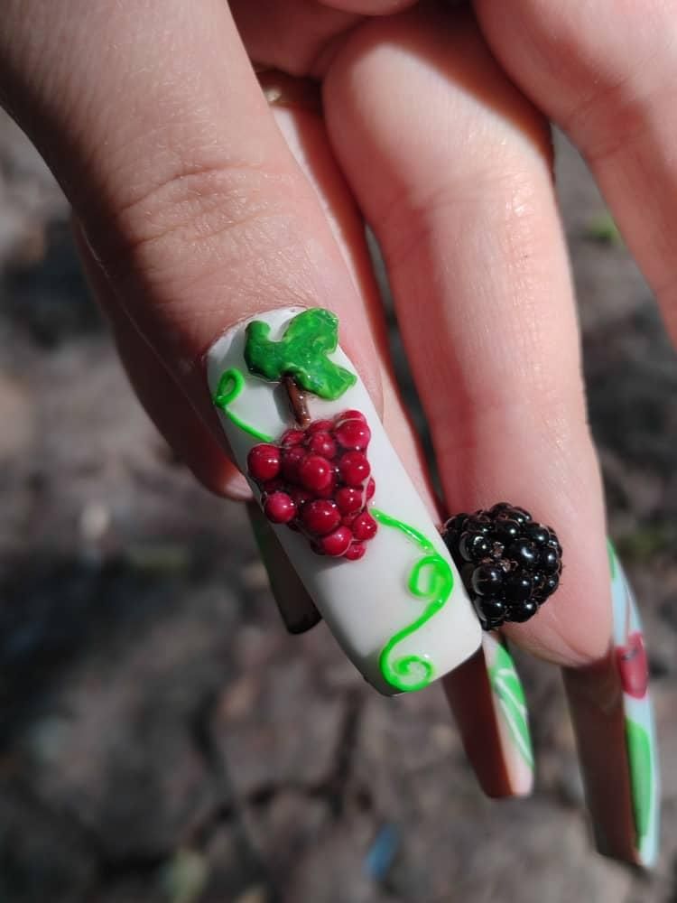 ترمیم 130 و کاشت ناخن180 رنگ لایت کوتاهی اکستنشن|خدمات آرایشگری و زیبایی|کرج, گلشهر|دیوار