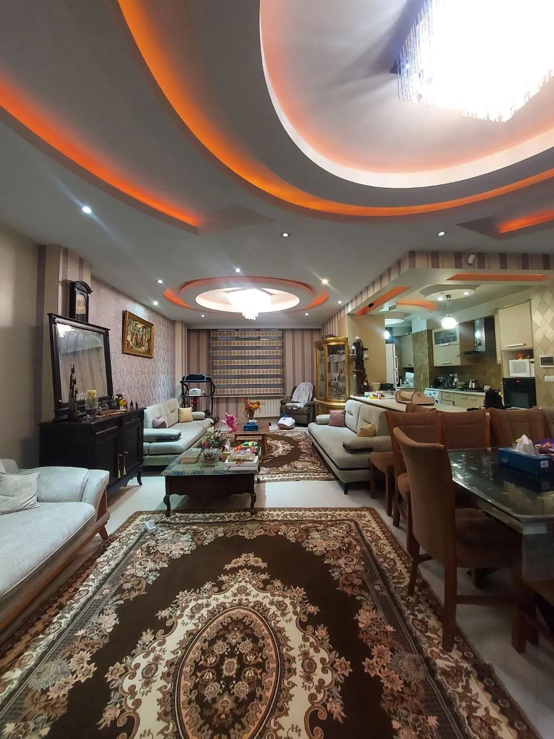 ۱۳۰متر/ ۳خواب/ سالن پرده خور/ جنت آباد جنوبی|اجارهٔ آپارتمان|تهران, جنت‌آباد جنوبی|دیوار