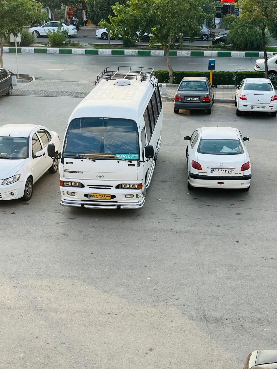 اجاره ،کرایه ، دربستی ، ون ، مینی بوس ۱۹ نفره|خدمات حمل و نقل|مشهد, حرم مطهر رضوی|دیوار