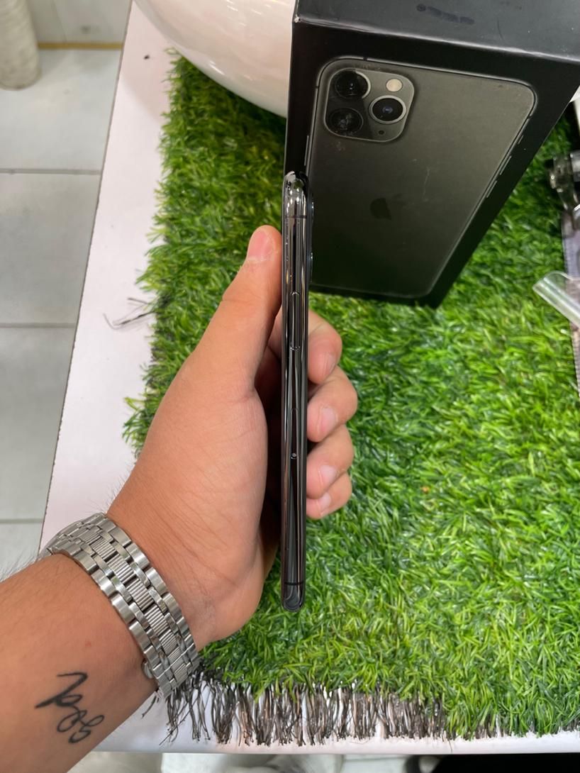 اپل iPhone 11 Pro با حافظهٔ ۲۵۶ گیگابایت|موبایل|کرج, کوی امامیه|دیوار