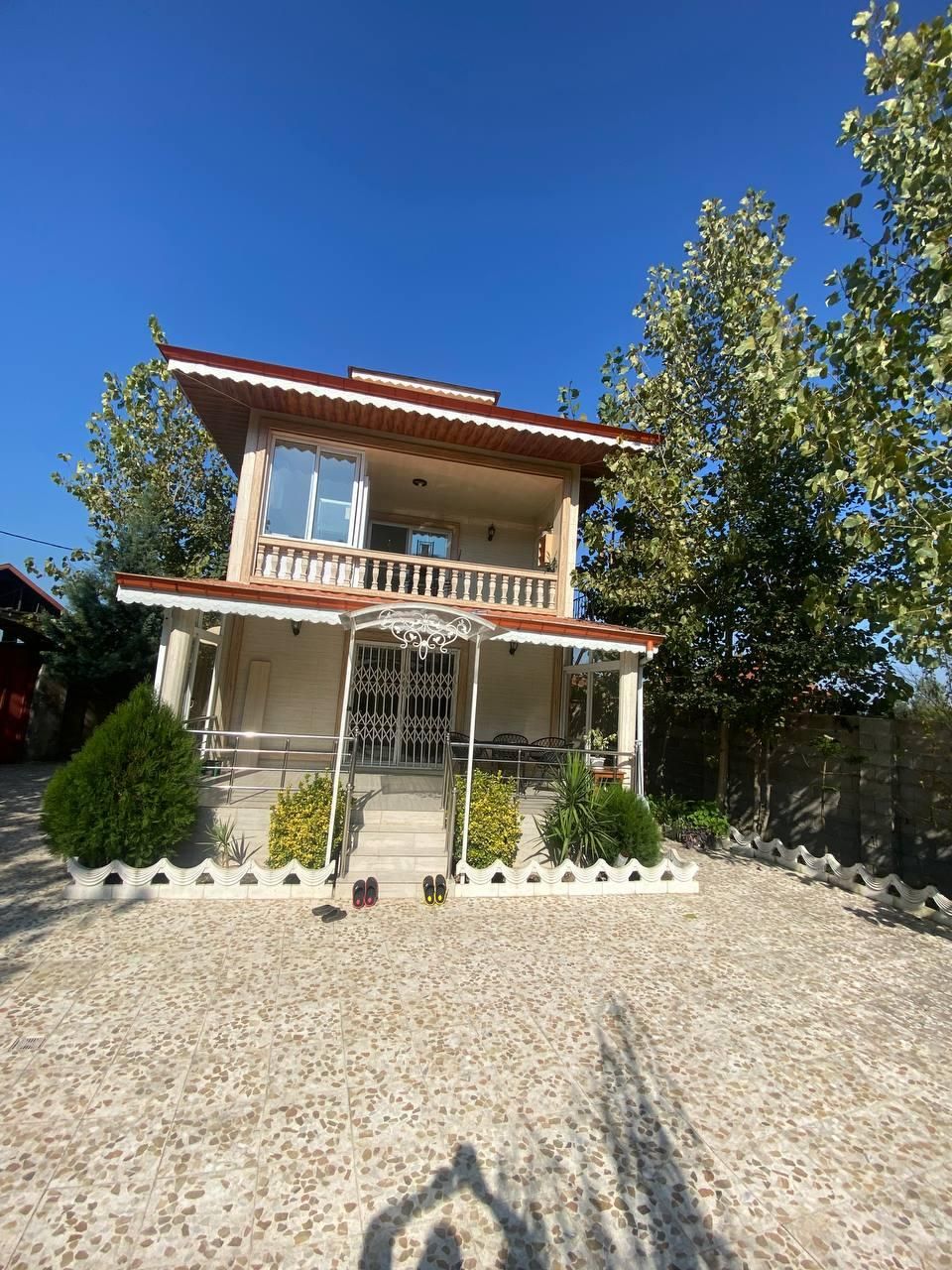 اجاره ویلا جنگلی در سقالکسار|اجارهٔ کوتاهمدت ویلا و باغ|رشت, لاکان|دیوار