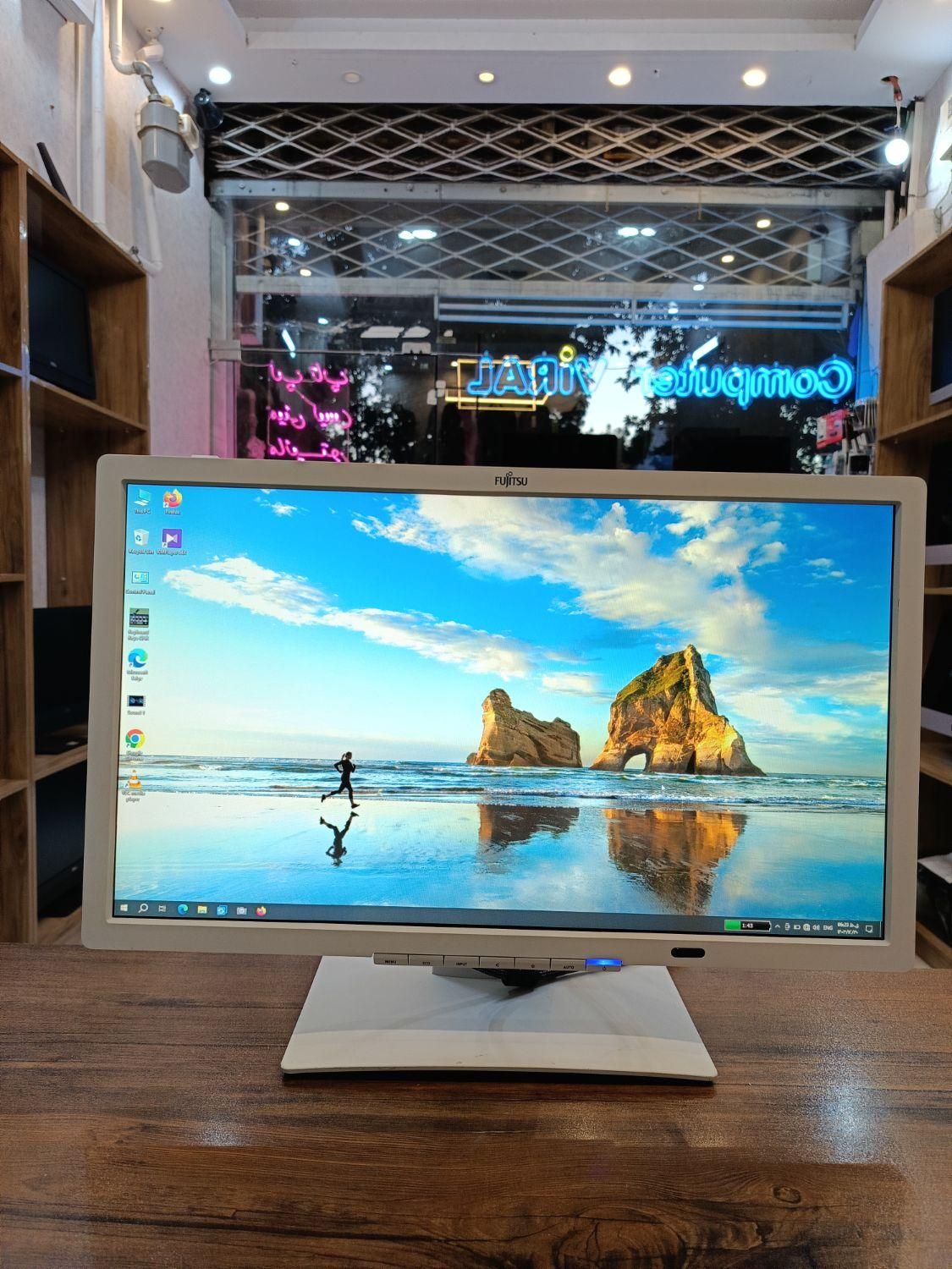 مانیتور فوجیتسو ساخت آلمان 24 اینچ HDMI DP VGA|قطعات و لوازم جانبی رایانه|مشهد, گوهرشاد|دیوار