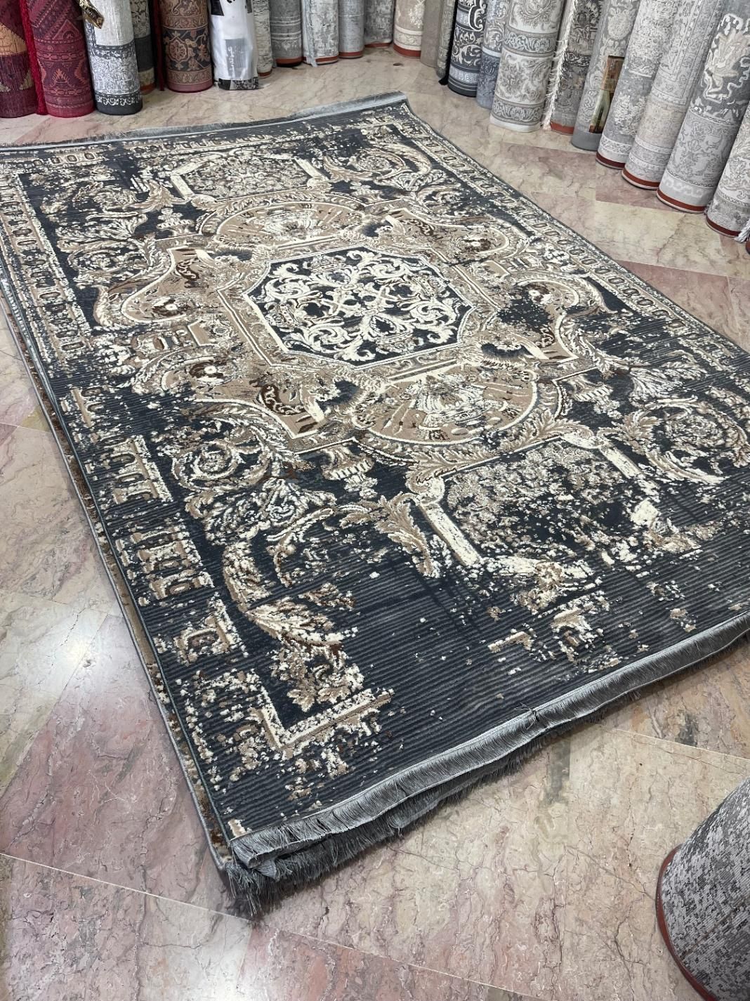 فرش نخ ترک ۷۰۰شانه تمام نخ|فرش|کرج, جهان‌شهر|دیوار