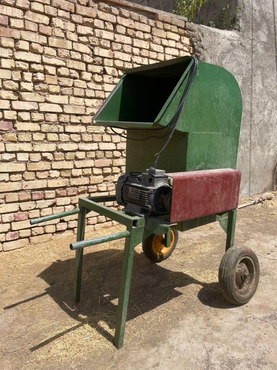 یونجه خرد کن|لوازم جانبی حیوانات|اصفهان, فرودگاه|دیوار