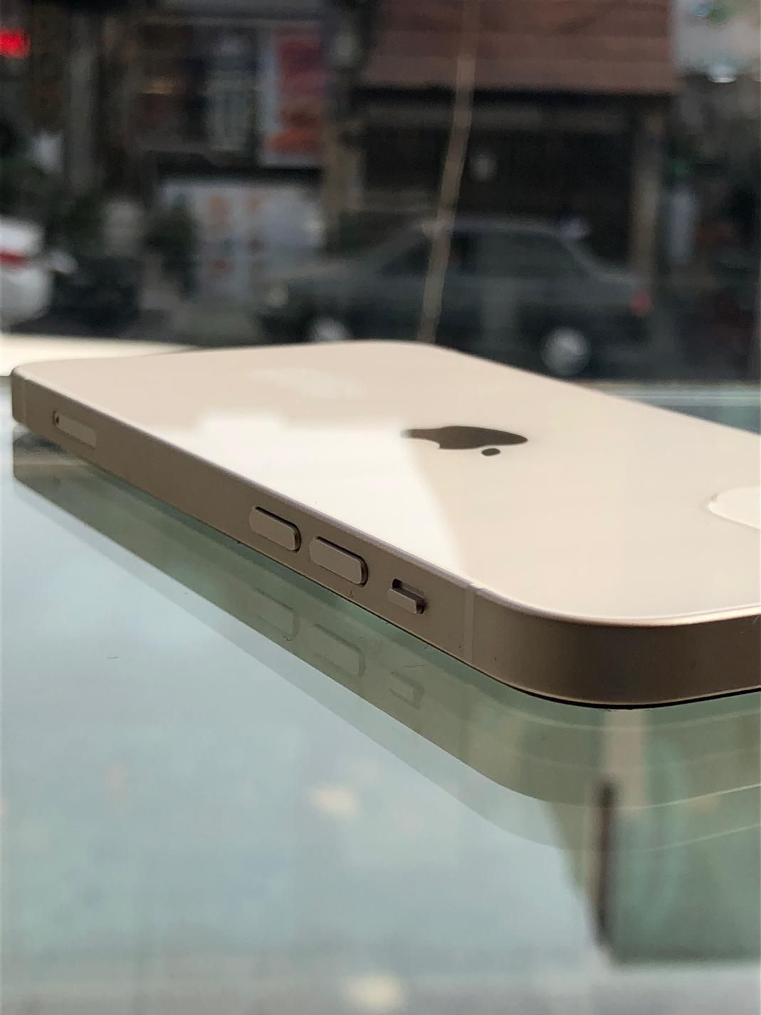 اپل iPhone 12 با حافظهٔ ۱۲۸ گیگابایت|موبایل|تهران, هروی|دیوار