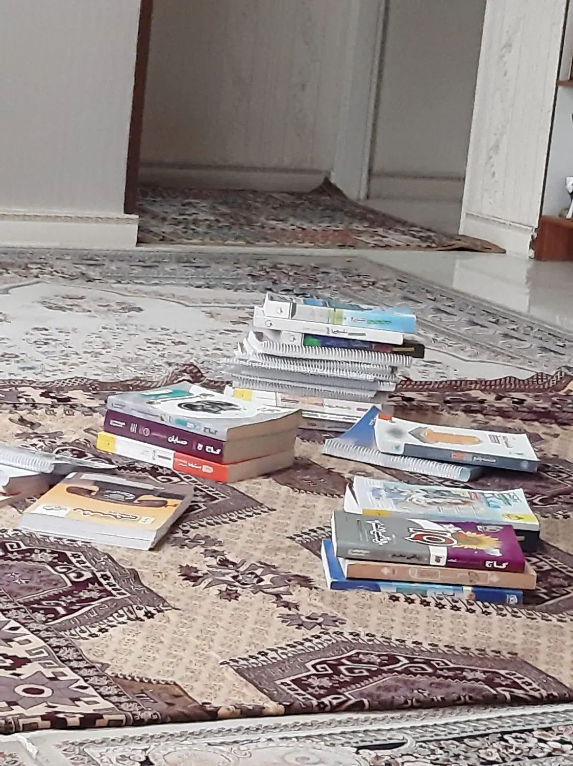 تعداد زیادی کتاب کمکی کنکور|کتاب و مجله آموزشی|کرج, دهقان ویلا|دیوار