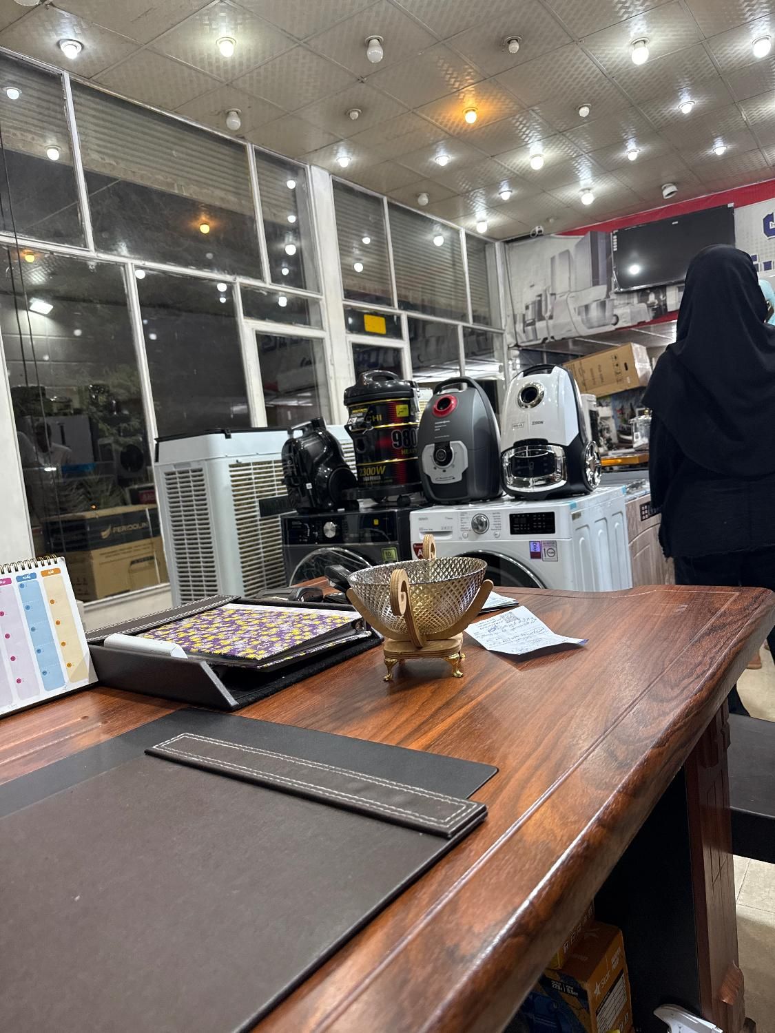 فروشنده خانم در کالا خانگی|استخدام بازاریابی و فروش|اهواز, شریعتی جنوبی|دیوار